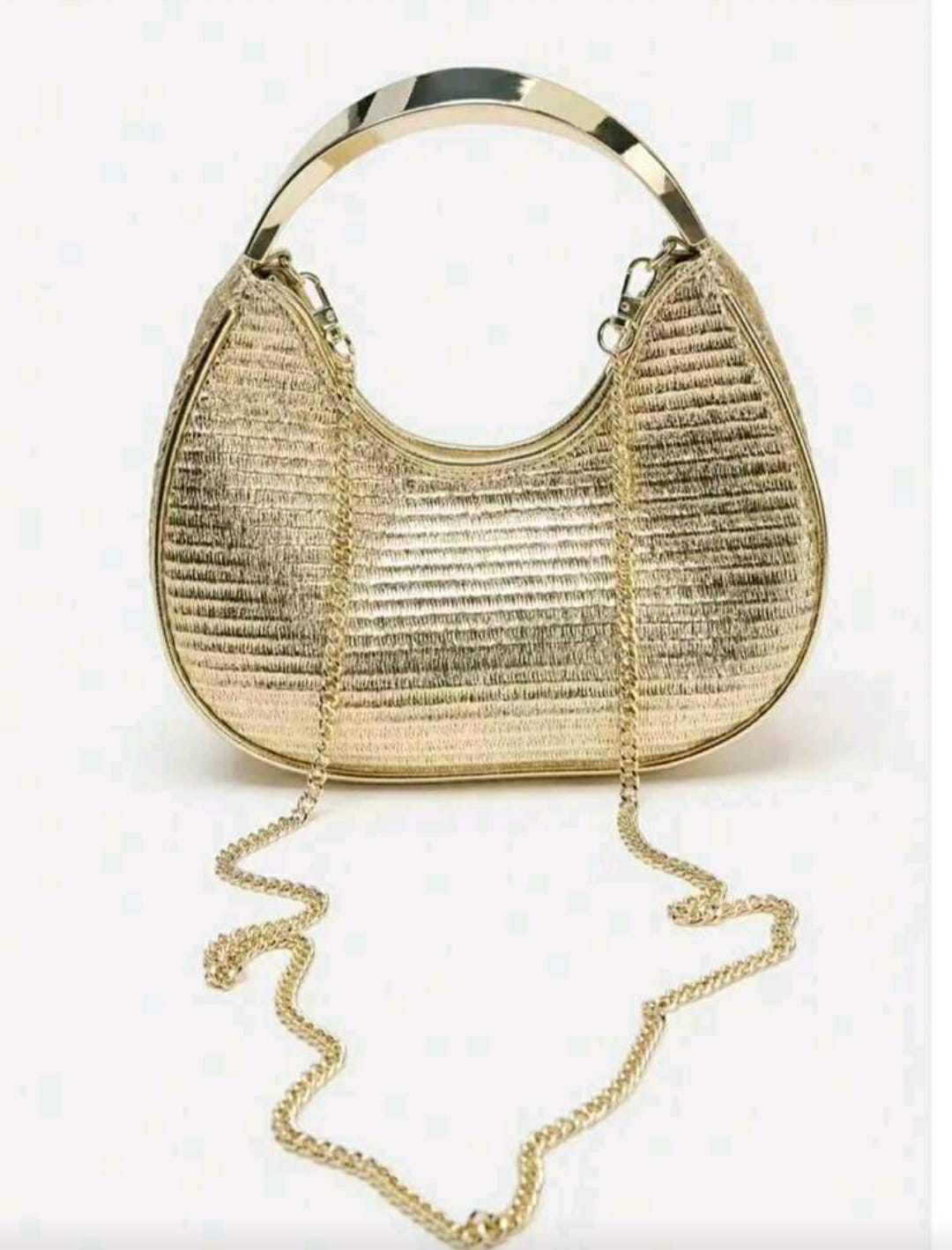 Fashionable Woven Handbag with Golden Handle